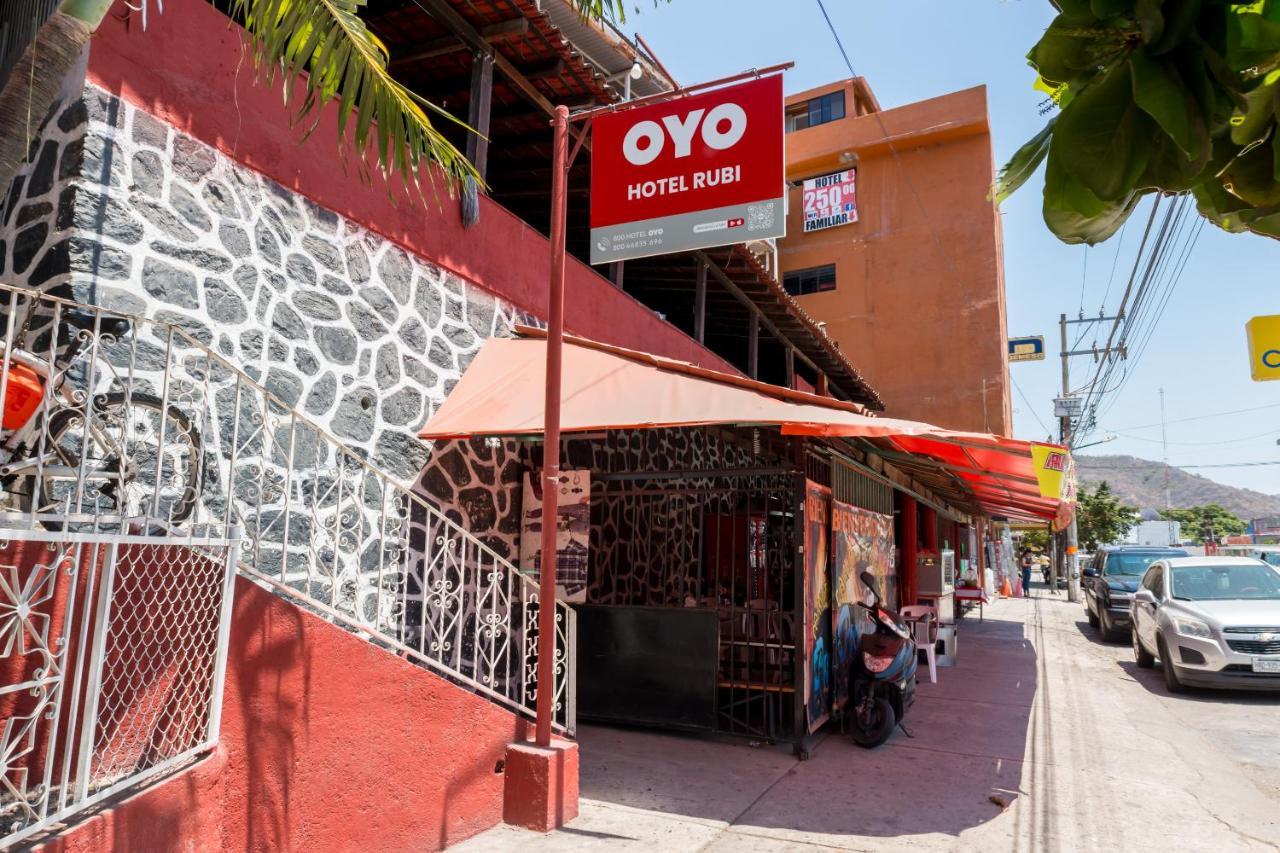Oyo Hotel Rubi Zihuatanejo Zewnętrze zdjęcie