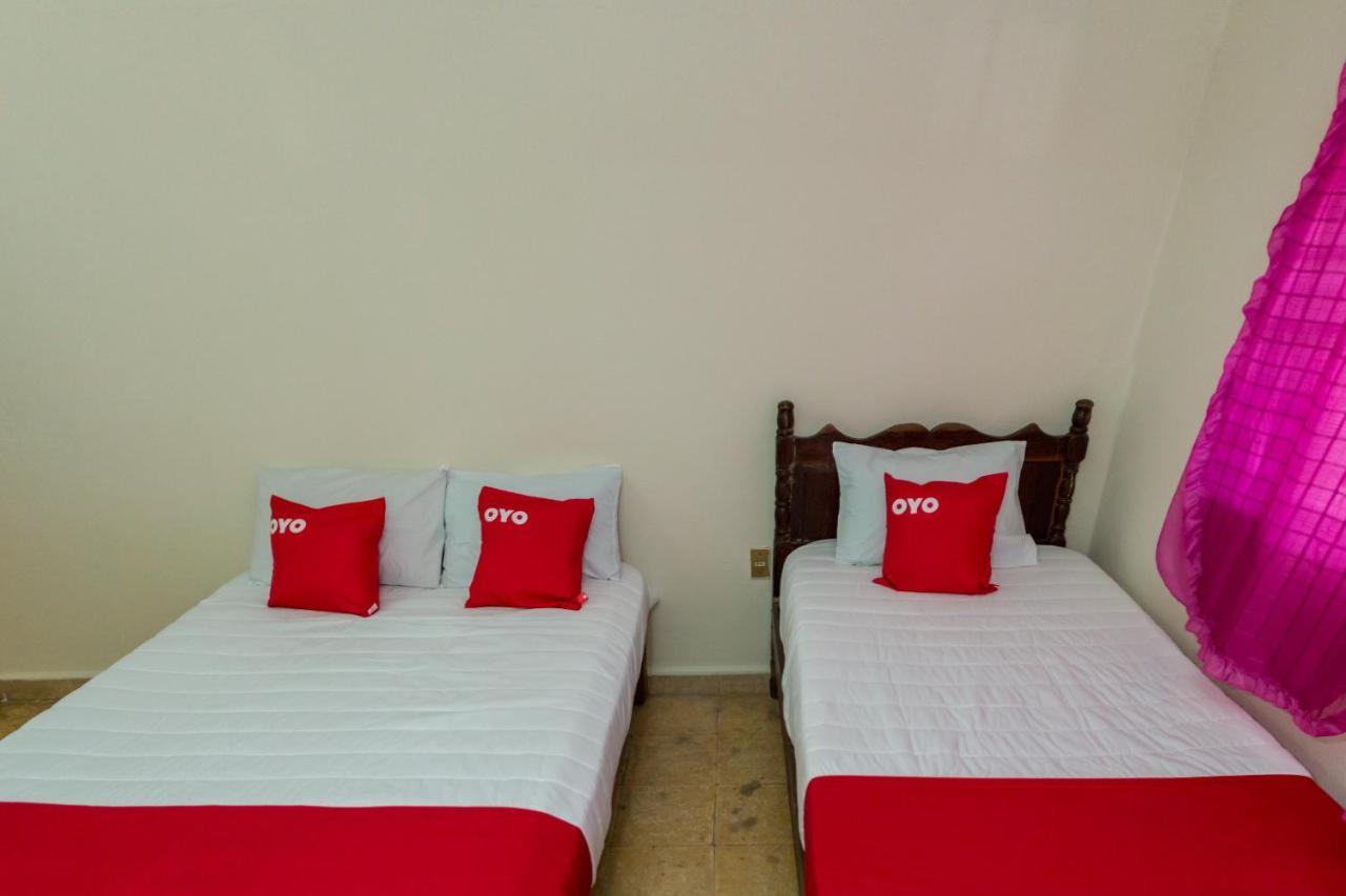 Oyo Hotel Rubi Zihuatanejo Zewnętrze zdjęcie