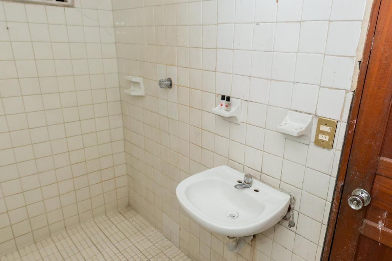 Oyo Hotel Rubi Zihuatanejo Zewnętrze zdjęcie