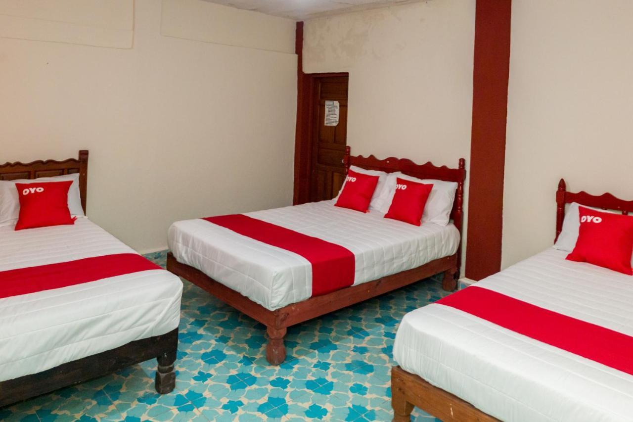 Oyo Hotel Rubi Zihuatanejo Zewnętrze zdjęcie