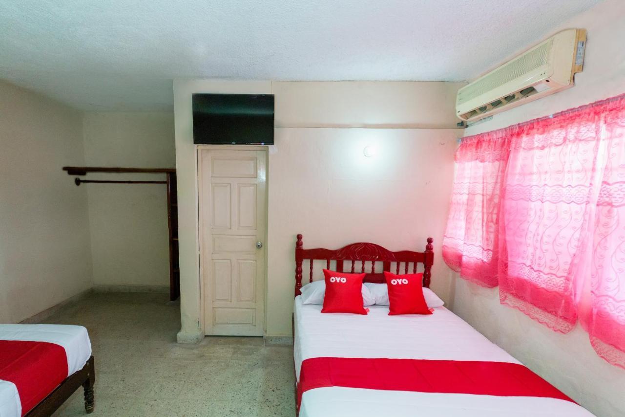 Oyo Hotel Rubi Zihuatanejo Zewnętrze zdjęcie