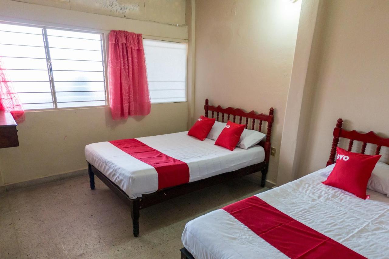 Oyo Hotel Rubi Zihuatanejo Zewnętrze zdjęcie
